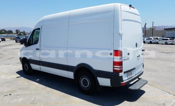 Acheter Neuf Voiture Mercedes-Benz Esprit Blanc à Badagry, État de Lagos Acheter Neuf Voiture Mercedes-Benz Esprit Blanc à Badagry, État de Lagos