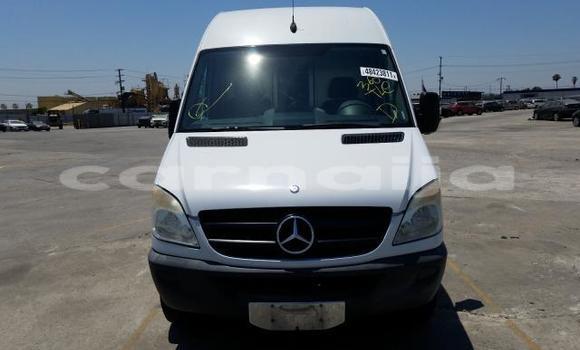 Acheter Neuf Voiture Mercedes-Benz Esprit Blanc à Badagry, État de Lagos Acheter Neuf Voiture Mercedes-Benz Esprit Blanc à Badagry, État de Lagos