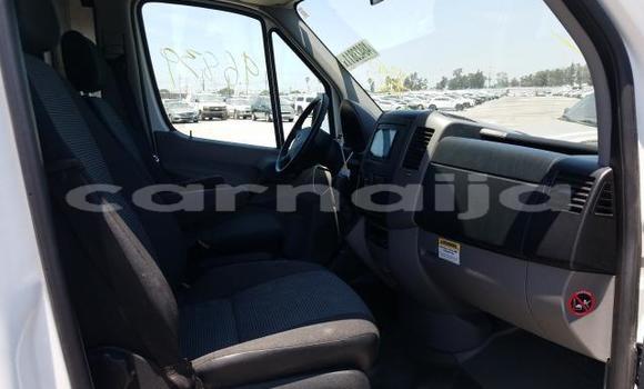 Acheter Neuf Voiture Mercedes-Benz Esprit Blanc à Badagry, État de Lagos Acheter Neuf Voiture Mercedes-Benz Esprit Blanc à Badagry, État de Lagos