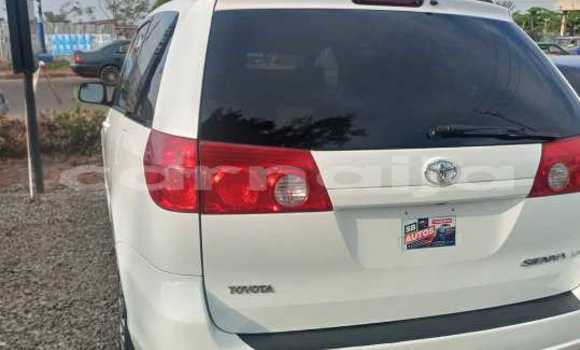 Buy Import Toyota Sienna White Car in Ilorin in Kwara State Buy Import Toyota Sienna White Car in Ilorin in Kwara State