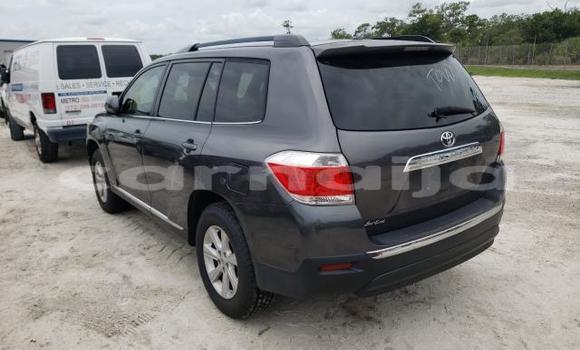 Acheter Neuf Voiture Toyota Highlander Noir à Badagry, État de Lagos Acheter Neuf Voiture Toyota Highlander Noir à Badagry, État de Lagos