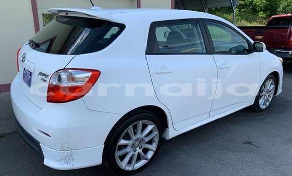 Buy Used Toyota Matrix White Car in Abuja in Lagos State Buy Used Toyota Matrix White Car in Abuja in Lagos State