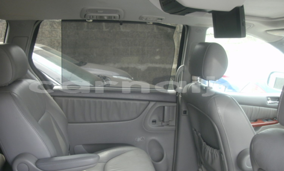 Acheter Occasion Voiture Toyota Sienna Gris à Ikeja, État de Lagos Acheter Occasion Voiture Toyota Sienna Gris à Ikeja, État de Lagos