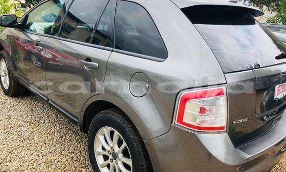 Acheter Occasion Voiture Ford Edge Beige à Ipokia, État d'Ogun Acheter Occasion Voiture Ford Edge Beige à Ipokia, État d'Ogun