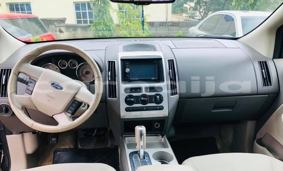 Acheter Occasion Voiture Ford Edge Beige à Ipokia, État d'Ogun Acheter Occasion Voiture Ford Edge Beige à Ipokia, État d'Ogun