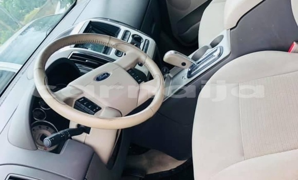 Acheter Occasion Voiture Ford Edge Beige à Ipokia, État d'Ogun Acheter Occasion Voiture Ford Edge Beige à Ipokia, État d'Ogun