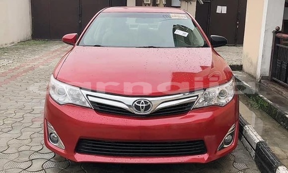 Acheter Occasion Voiture Toyota Camry Rouge à Gwagwalada, Territoire de la capitale fédérale