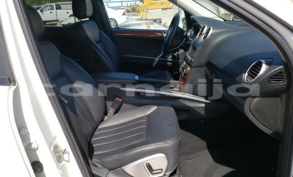 Acheter Neuf Voiture Mercedes-Benz ML–Class Blanc à Lagos, État de Lagos Acheter Neuf Voiture Mercedes-Benz ML–Class Blanc à Lagos, État de Lagos