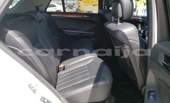 Acheter Neuf Voiture Mercedes-Benz ML–Class Blanc à Lagos, État de Lagos Acheter Neuf Voiture Mercedes-Benz ML–Class Blanc à Lagos, État de Lagos