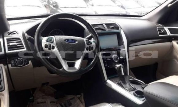 Acheter Import Voiture Ford Explorer Gris à Lagos, État de Lagos Acheter Import Voiture Ford Explorer Gris à Lagos, État de Lagos