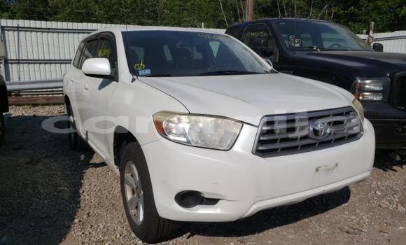 Buy New Toyota Highlander White Car in Badagry in Lagos State