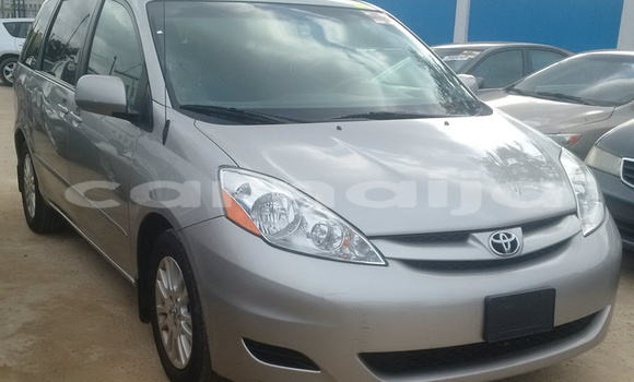 Acheter Import Voiture Toyota Sienna Gris à Badagry, État de Lagos Acheter Import Voiture Toyota Sienna Gris à Badagry, État de Lagos