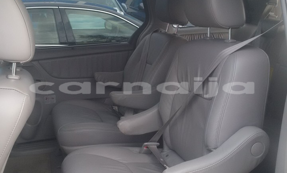 Acheter Import Voiture Toyota Sienna Gris à Ado–Ekiti, État d'Ekiti Acheter Import Voiture Toyota Sienna Gris à Ado–Ekiti, État d'Ekiti