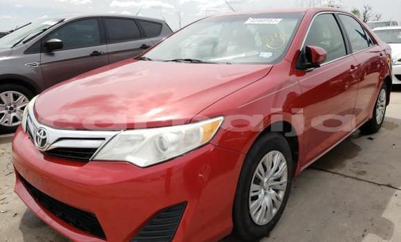 Acheter Neuf Voiture Toyota Camry Rouge à Badagry, État de Lagos Acheter Neuf Voiture Toyota Camry Rouge à Badagry, État de Lagos