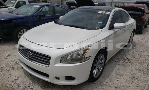 Acheter Neuf Voiture Nissan Maxima Blanc à Lagos, État de Lagos Acheter Neuf Voiture Nissan Maxima Blanc à Lagos, État de Lagos