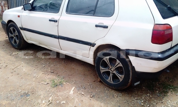 Acheter Occasion Voiture Volkswagen Golf Blanc à Abuja, État de Lagos