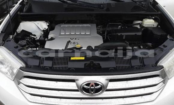 Buy Import Toyota Highlander White Car in Lagos in Lagos State