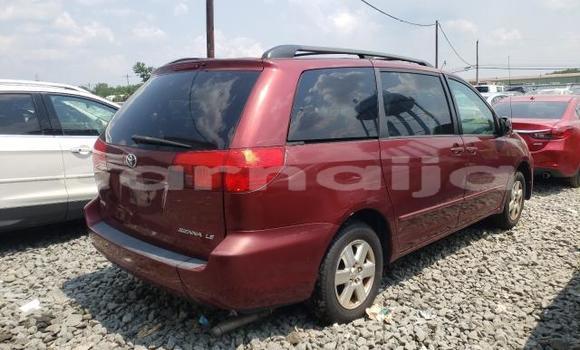 Acheter Neuf Voiture Toyota Sienna Rouge à Lagos, État de Lagos Acheter Neuf Voiture Toyota Sienna Rouge à Lagos, État de Lagos