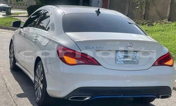 Acheter Import Voiture Mercedes-Benz CLS250 Blanc à Ipokia, État d'Ogun Acheter Import Voiture Mercedes-Benz CLS250 Blanc à Ipokia, État d'Ogun