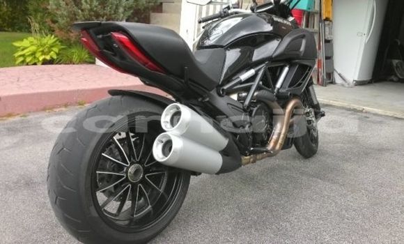 Acheter Occasion Moto Ducati 450 Autre à Ipokia, État d'Ogun Acheter Occasion Moto Ducati 450 Autre à Ipokia, État d'Ogun