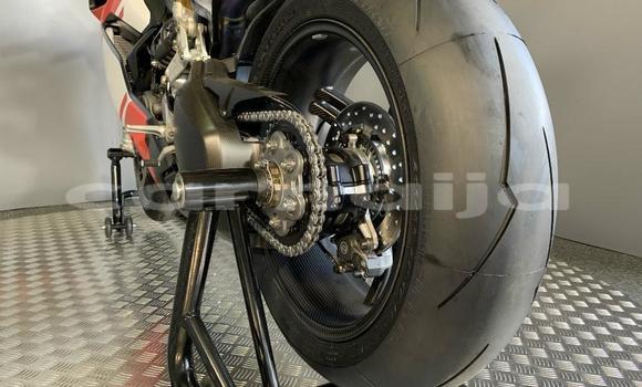 Acheter Import Moto Ducati Sport Autre à Ipokia, État d'Ogun Acheter Import Moto Ducati Sport Autre à Ipokia, État d'Ogun