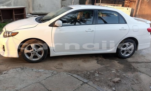 Acheter Import Voiture Toyota Corolla Blanc à Ipokia, État d'Ogun Acheter Import Voiture Toyota Corolla Blanc à Ipokia, État d'Ogun