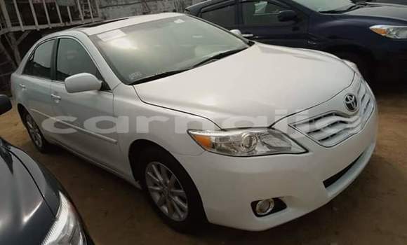 Buy Import Toyota Camry White Car in Lagos in Lagos State Buy Import Toyota Camry White Car in Lagos in Lagos State