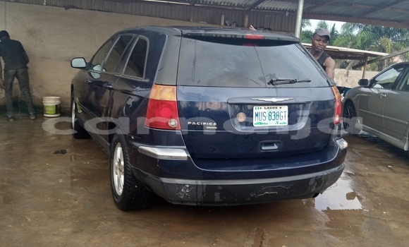 Buy Used Chrysler Pacifica Blue Car in Ibadan in Oyo State
