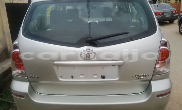 Buy Used Toyota Corolla Silver Car in Abakaliki in Ebonyi State