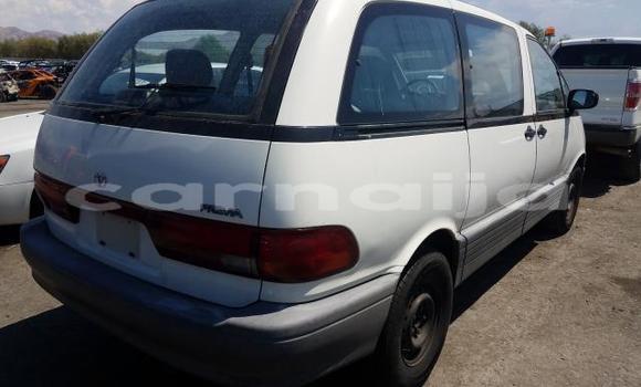 Buy New Toyota Previa White Car in Badagry in Lagos State Buy New Toyota Previa White Car in Badagry in Lagos State