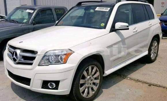 Buy Used Mercedes-Benz GLK–Class White Car in Anambra in Anambra