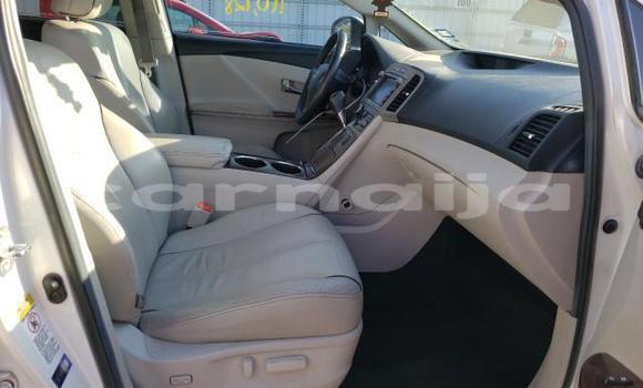 Buy New Toyota Venza White Car in Badagry in Lagos State Buy New Toyota Venza White Car in Badagry in Lagos State