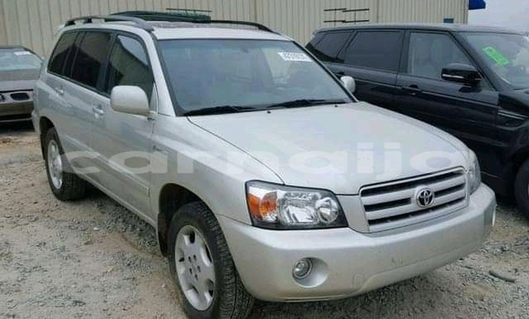 Buy Used Toyota Highlander Silver Car in Abeokuta in Ogun State Buy Used Toyota Highlander Silver Car in Abeokuta in Ogun State