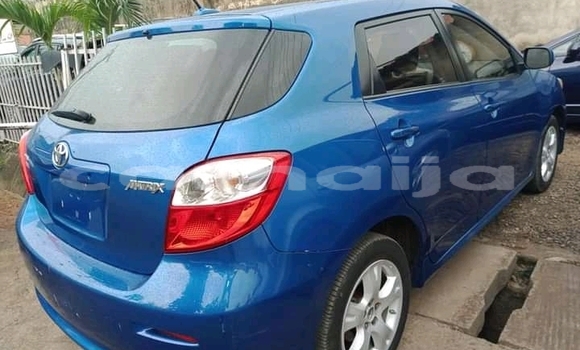 Buy Used Toyota Matrix Blue Car in Ado–Ekiti in Ekiti State Buy Used Toyota Matrix Blue Car in Ado–Ekiti in Ekiti State