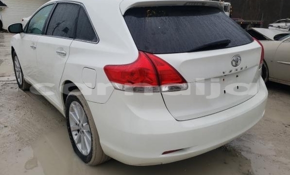 Buy Used Toyota Venza White Car in Abuja in Lagos State Buy Used Toyota Venza White Car in Abuja in Lagos State