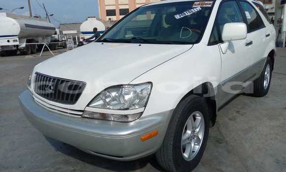 Acheter Import Voiture Lexus RX 300 Blanc à Lagos, État de Lagos Acheter Import Voiture Lexus RX 300 Blanc à Lagos, État de Lagos