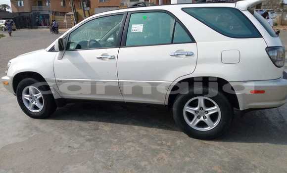 Acheter Import Voiture Lexus RX 300 Blanc à Lagos, État de Lagos Acheter Import Voiture Lexus RX 300 Blanc à Lagos, État de Lagos