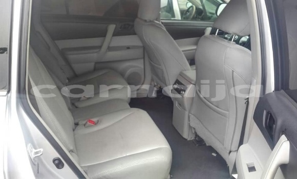 Buy Used Toyota Highlander Silver Car in Lagos in Lagos State Buy Used Toyota Highlander Silver Car in Lagos in Lagos State