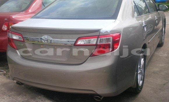 Buy Used Toyota Camry Beige Car in Lagos in Lagos State Buy Used Toyota Camry Beige Car in Lagos in Lagos State