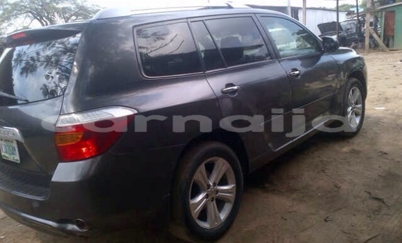 Acheter Occasion Voiture Toyota Highlander Gris à Lagos, État de Lagos Acheter Occasion Voiture Toyota Highlander Gris à Lagos, État de Lagos