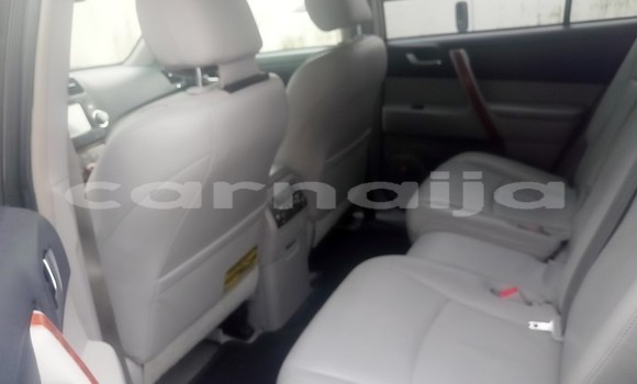 Acheter Occasion Voiture Toyota Highlander Beige à Lagos, État de Lagos Acheter Occasion Voiture Toyota Highlander Beige à Lagos, État de Lagos