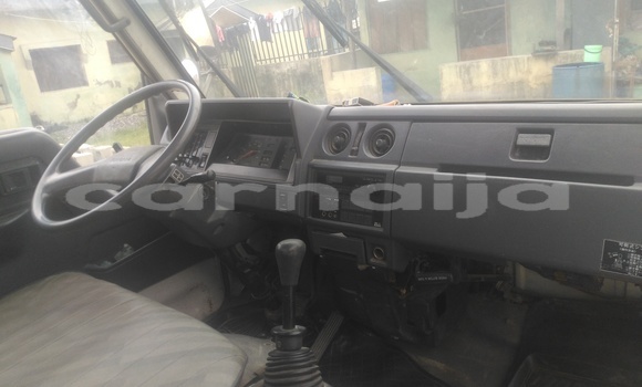 Acheter Occasion Utilitaire Toyota Dyna Rouge à Somolu, État de Lagos