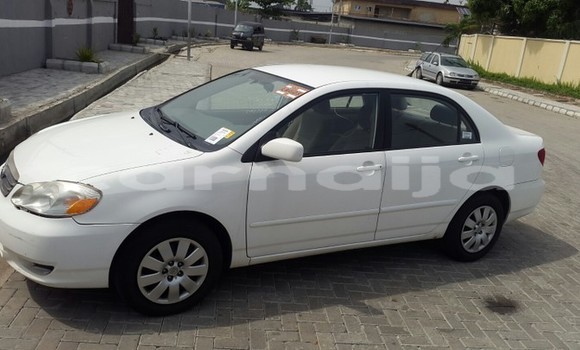 Acheter Occasion Voiture Toyota Corolla Blanc à Lagos, État de Lagos