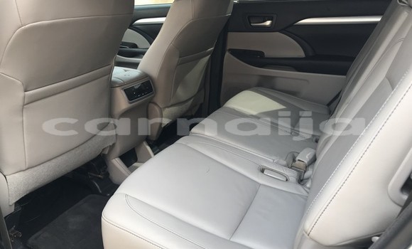 Buy Used Toyota Highlander Silver Car in Lagos in Lagos State Buy Used Toyota Highlander Silver Car in Lagos in Lagos State
