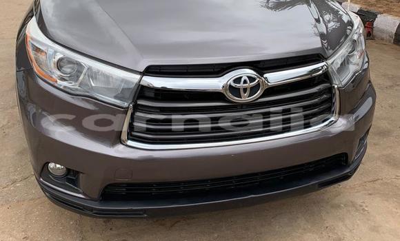 Acheter Occasion Voiture Toyota Highlander Beige à Lagos, État de Lagos