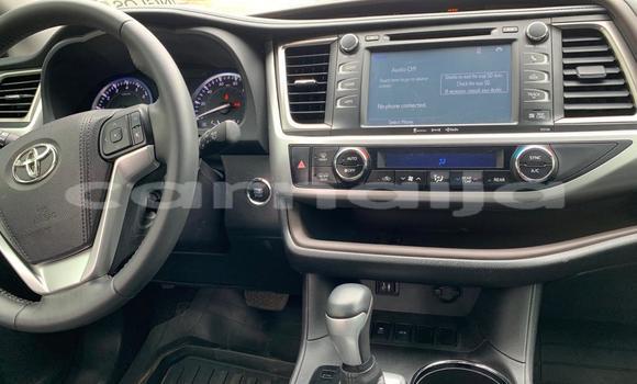 Acheter Occasion Voiture Toyota Highlander Beige à Lagos, État de Lagos Acheter Occasion Voiture Toyota Highlander Beige à Lagos, État de Lagos