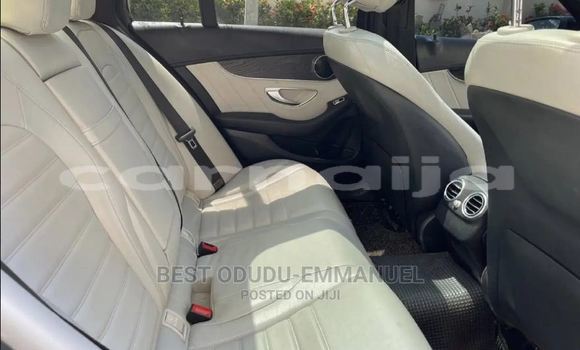 Acheter Occasion Voiture Mercedes-Benz 300CD Blanc à Abaji, Territoire de la capitale fédérale Acheter Occasion Voiture Mercedes-Benz 300CD Blanc à Abaji, Territoire de la capitale fédérale