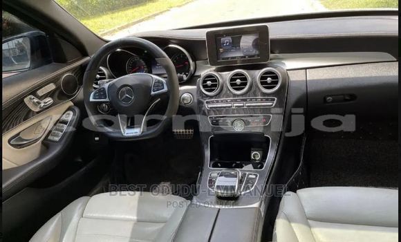 Acheter Occasion Voiture Mercedes-Benz 300CD Blanc à Abaji, Territoire de la capitale fédérale Acheter Occasion Voiture Mercedes-Benz 300CD Blanc à Abaji, Territoire de la capitale fédérale