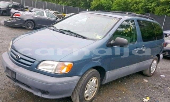 Buy Used Toyota Sienna Beige Car in Keffin Hausa in Jigawa Buy Used Toyota Sienna Beige Car in Keffin Hausa in Jigawa