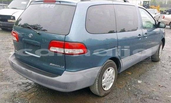 Acheter Occasion Voiture Toyota Sienna Beige à Keffin Hausa, Jigawa Acheter Occasion Voiture Toyota Sienna Beige à Keffin Hausa, Jigawa